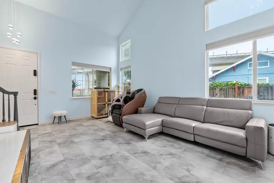 708 Raineer Court, San Leandro, CA 94577 - #2