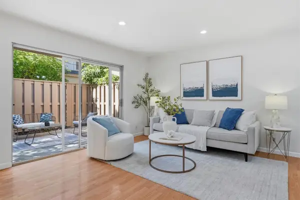 125 Connemara Way #85, Sunnyvale, CA 94087