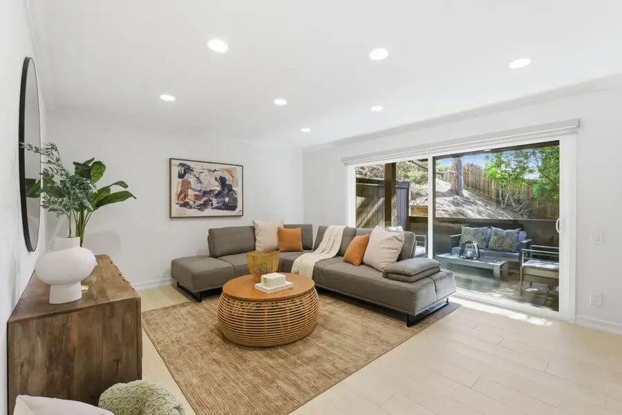 3335 La Mesa Drive #4, San Carlos, CA 94070 - #3