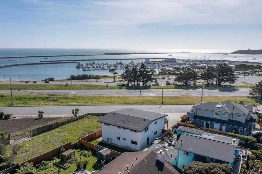 355 Avenue Alhambra, El Granada, CA 94018 - #2