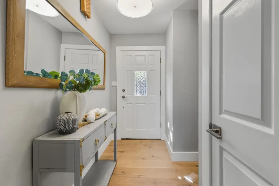 1761 Klamath Avenue, San Mateo, CA 94403 - #3