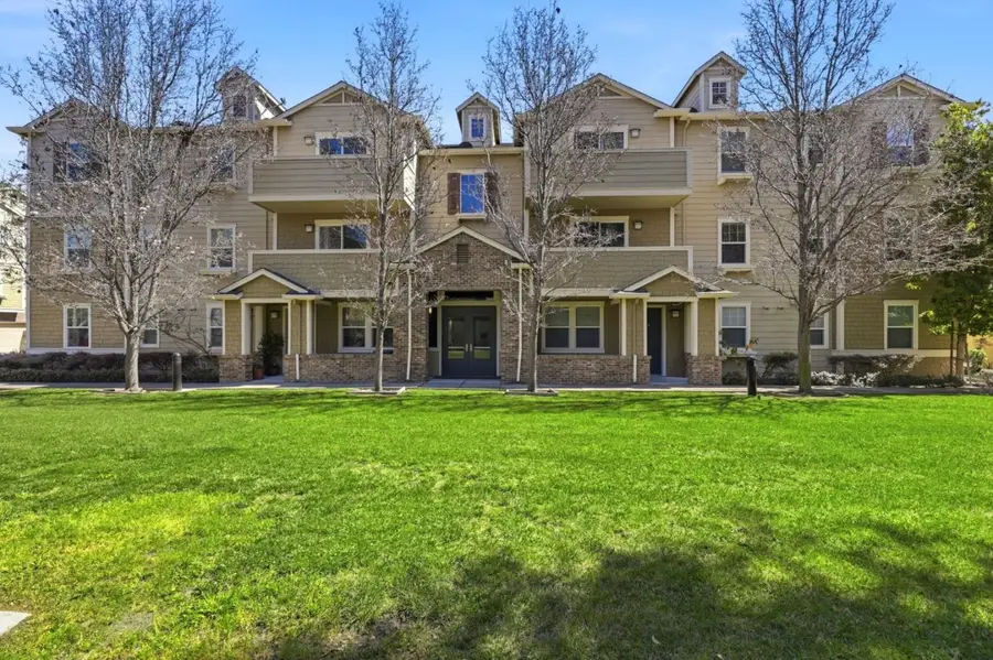 1035 Scotia Terrace #304, Sunnyvale, CA 94089 - #2