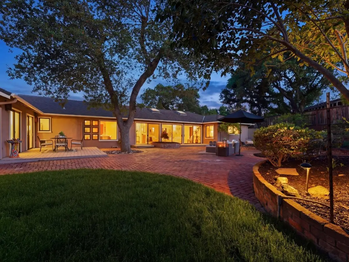 5666 Arboretum Drive, Los Altos, CA 94024 - #1