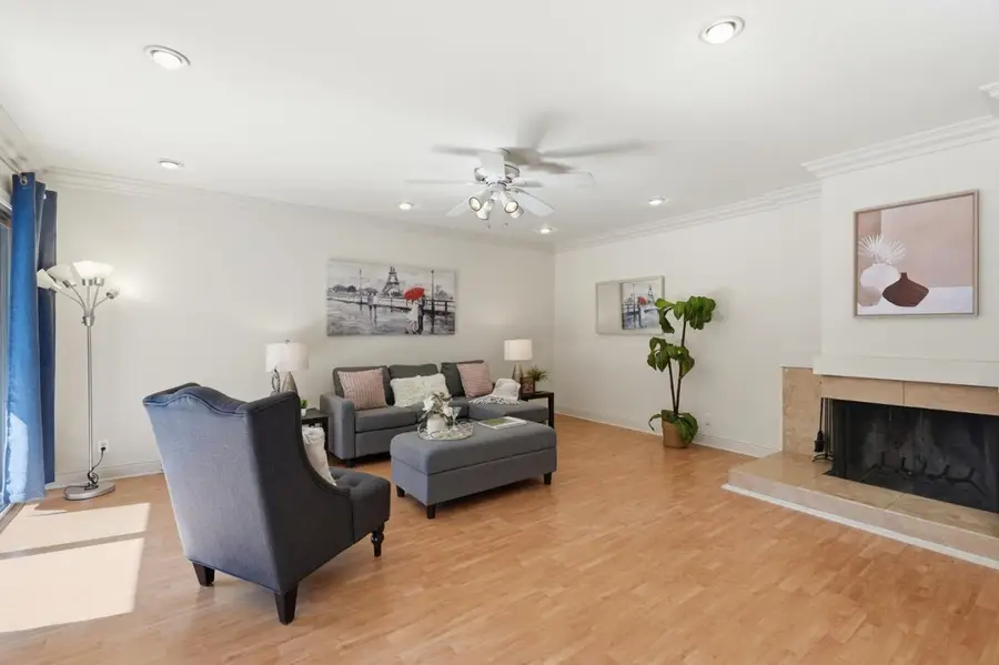 500 W Middlefield Road #20, Mountain View, CA 94043 - #3