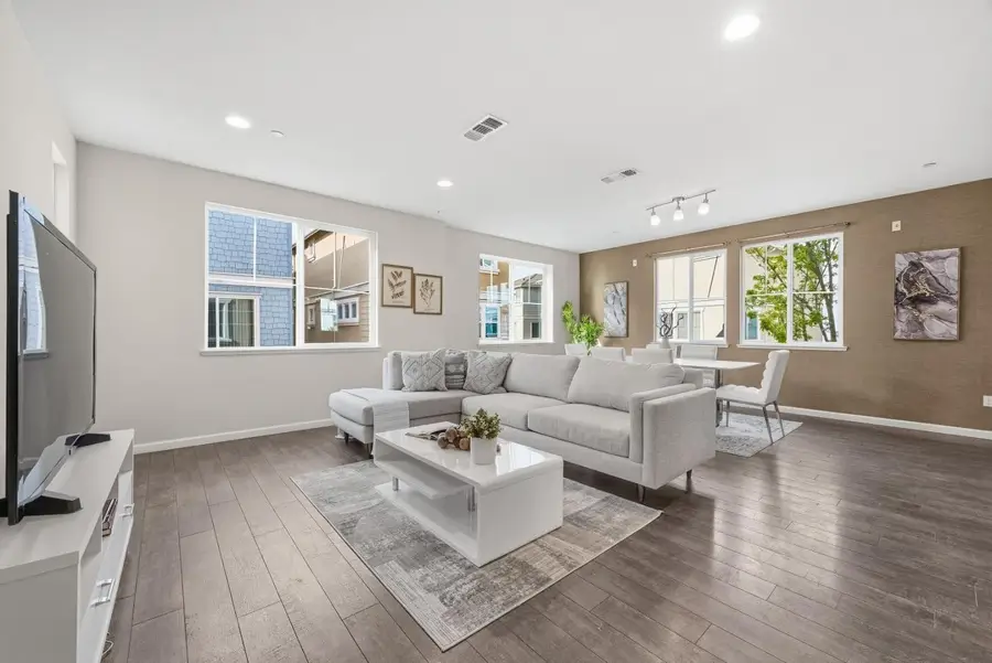 7026 N Mariposa Lane, Dublin, CA 94568 - #3