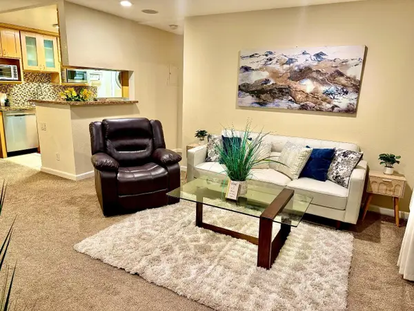 2250 Monroe Street #201, Santa Clara, CA 95050