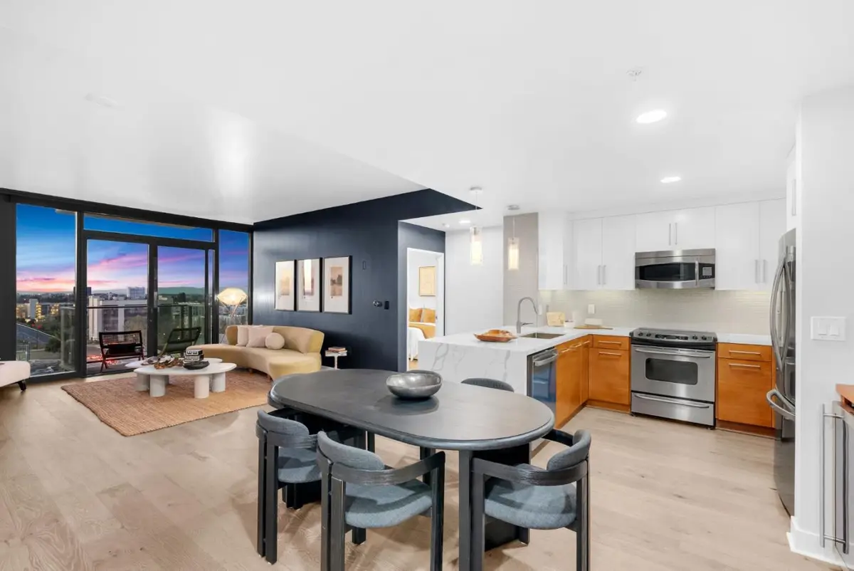 38 N Almaden Boulevard #1115, San Jose, CA 95110 - #1