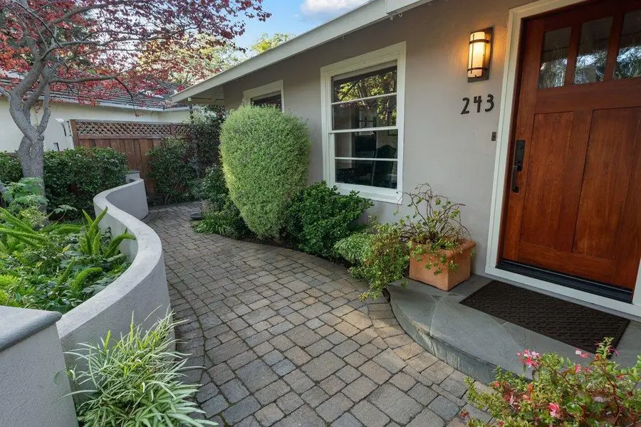 243 Robin Way, Menlo Park, CA 94025 - #3
