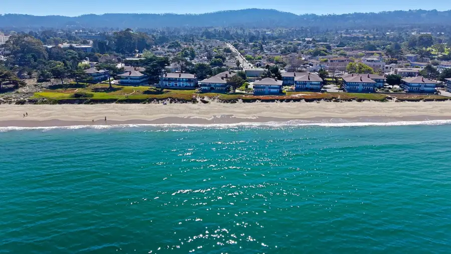 37 La Playa Street #37, Monterey, CA 93940 - #2