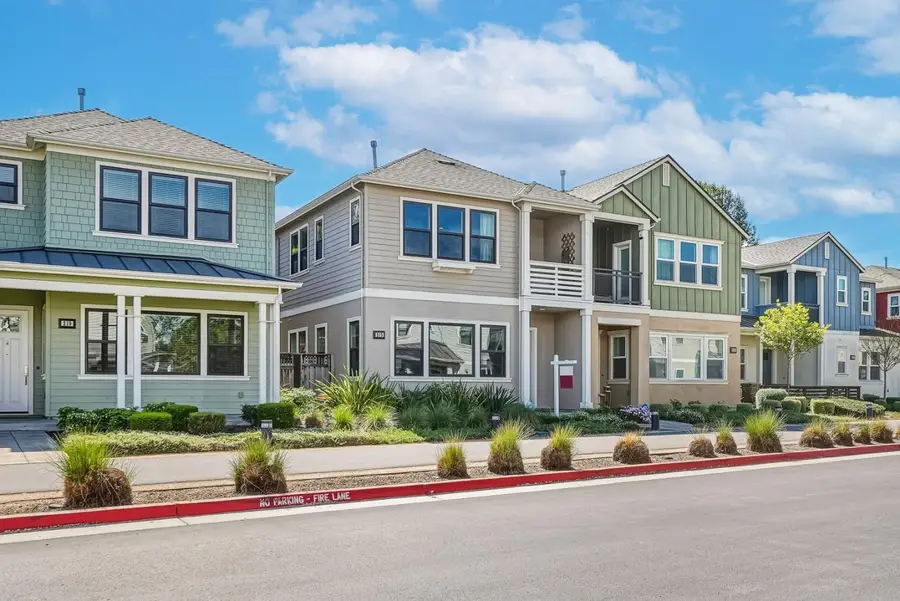 217 Athena Court, Mountain View, CA 94043 - #3