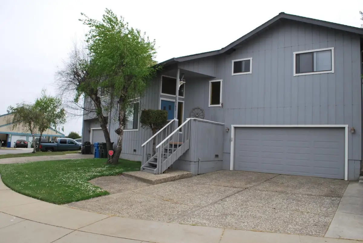 18761 Eisenhower Street, Salinas, CA 93906 - #1