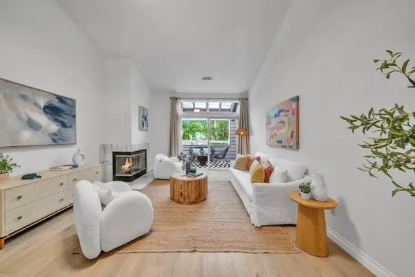 1654 Parkview Green Circle, San Jose, CA 95131