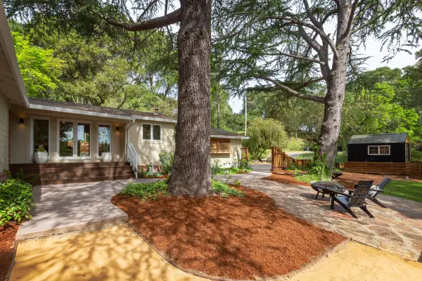 377 Wayside Road, Portola Valley, CA 94028