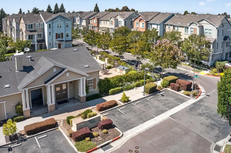 461 Bedford Loop, Mountain View, CA 94043 - #2