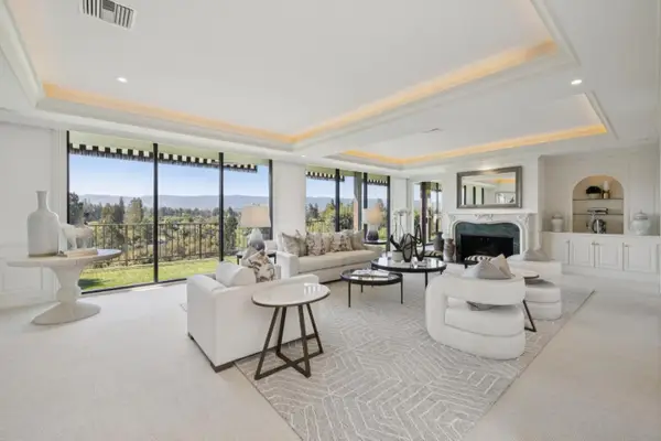 1330 University Drive #92, Menlo Park, CA 94025