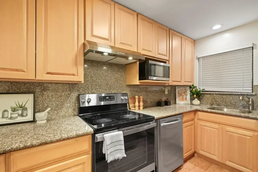 1 Laurel #102, San Carlos, CA 94070 - #3