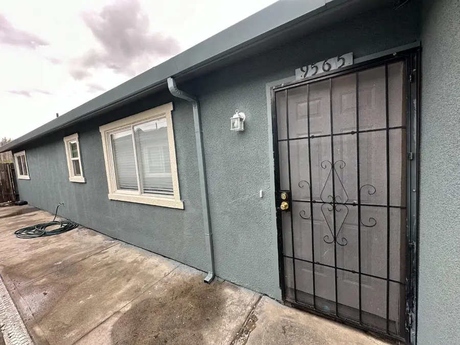 9561 Kelley Drive, Stockton, CA 95209 - #2