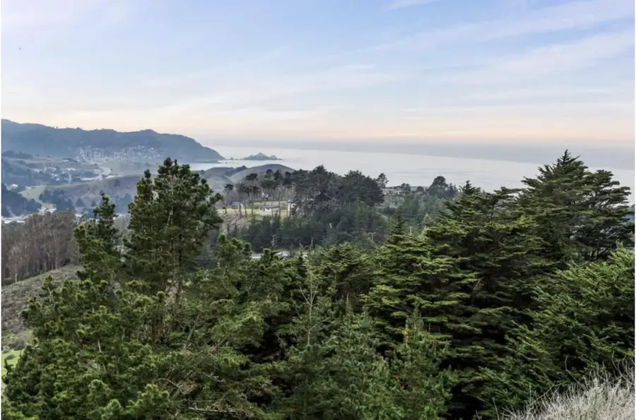 129 Outlook Circle, Pacifica, CA 94044 - #3