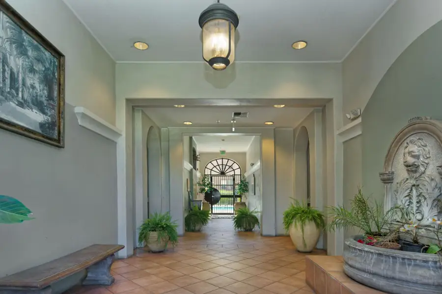 516 Martha Street #207, San Jose, CA 95112 - #2