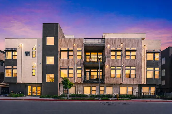 220 Waters Park Circle #101, San Mateo, CA 94403