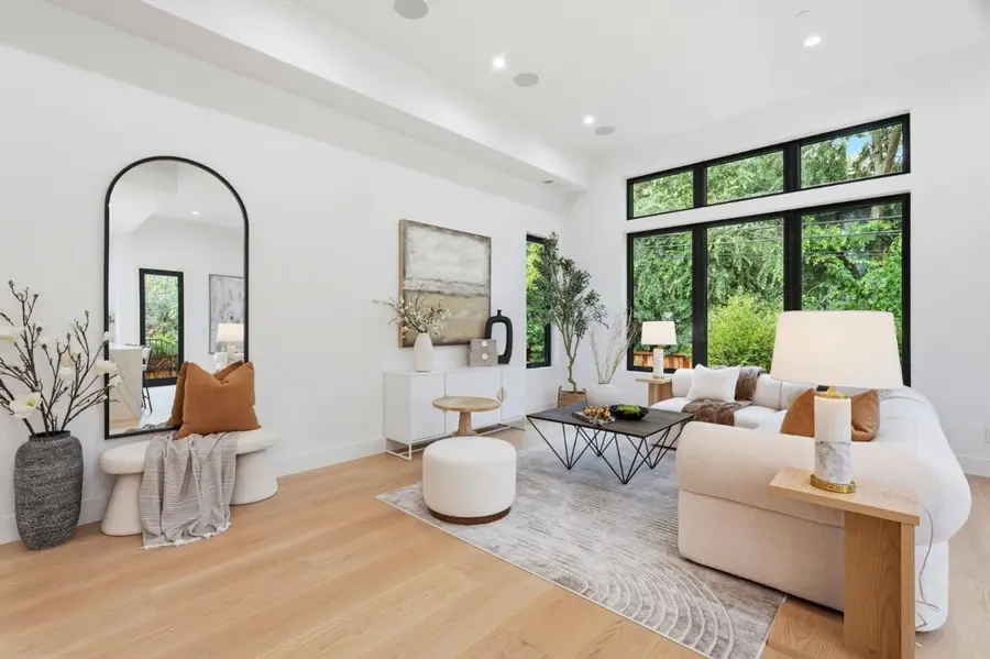 1084 Moffett Circle, Palo Alto, CA 94303 - #3