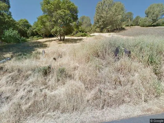3223 S Lake Drive, Kelseyville, CA 95451