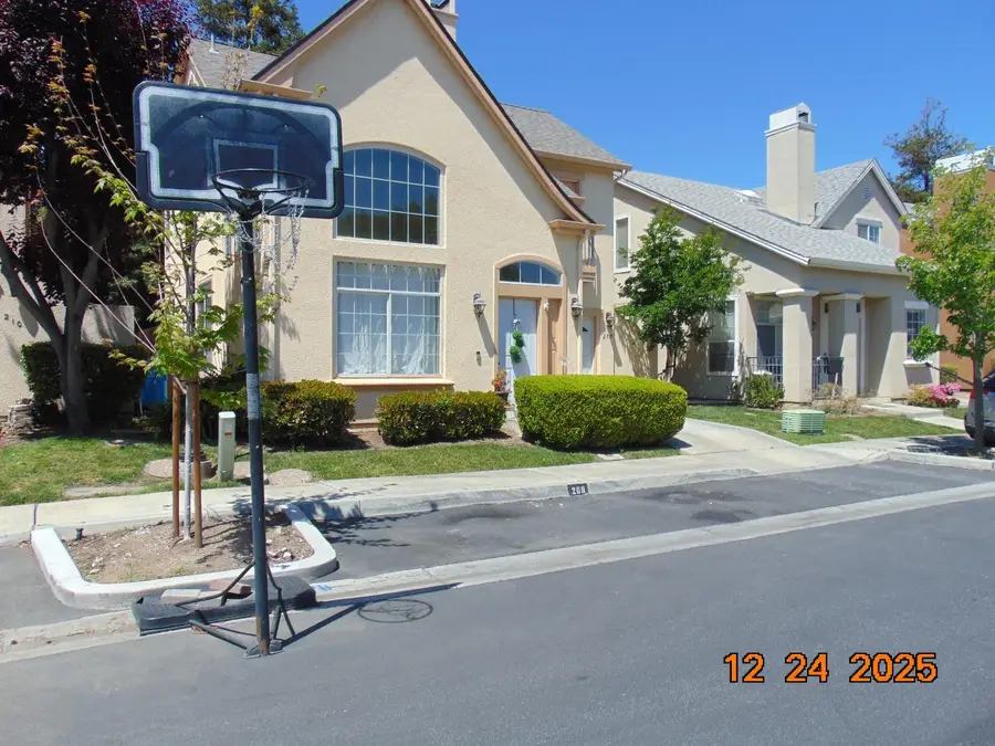 208 Holland Circle, Hollister, CA 95023 - #3