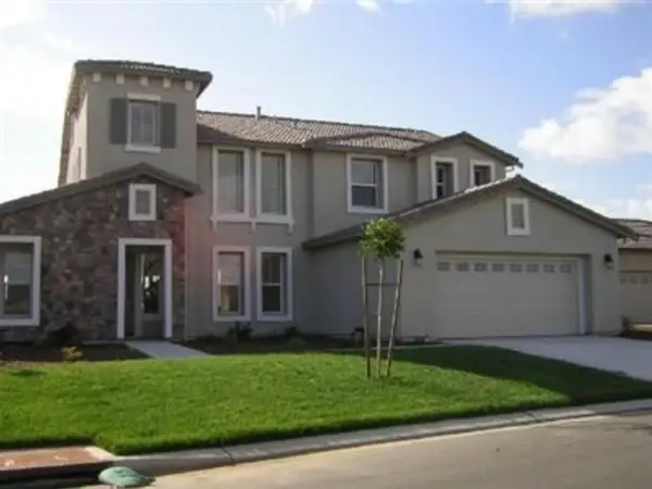 15220 Torrey Pines Circle, Chowchilla, CA 93610