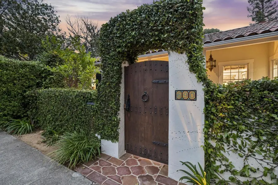 690 Lincoln Avenue, Palo Alto, CA 94301 - #2