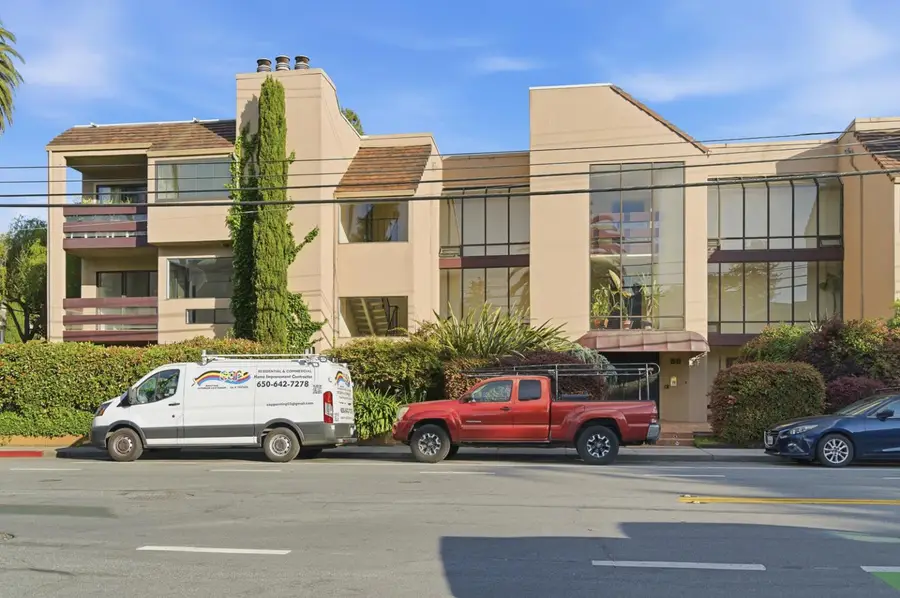 58 E Poplar Avenue #4, San Mateo, CA 94401 - #2