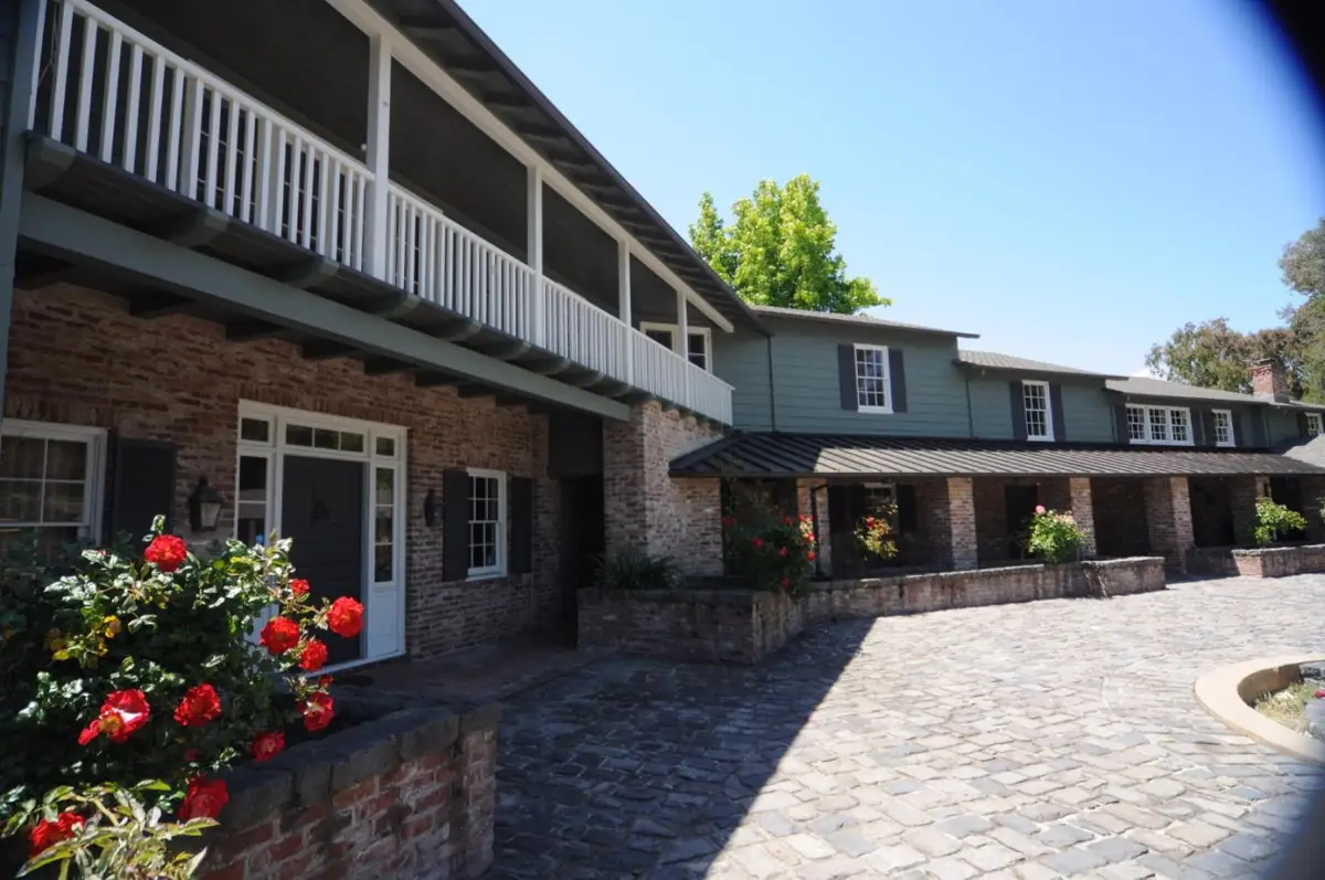 389 Moore Road, Woodside, CA 94062 - #1