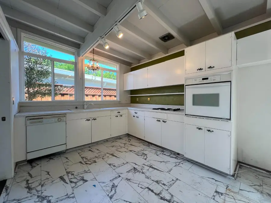 183 Thompson Square, Mountain View, CA 94043 - #2