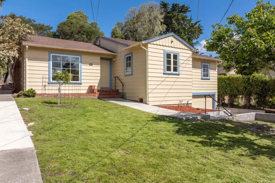 32 Via Ventura, Monterey, CA 93940 - #2