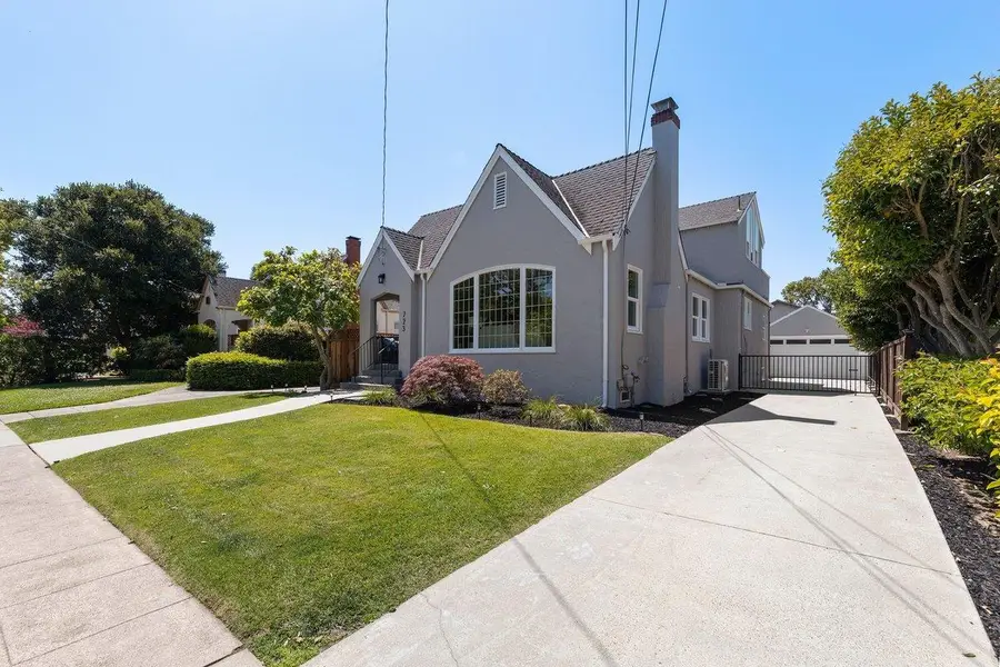 723 Winchester Drive, Burlingame, CA 94010 - #2