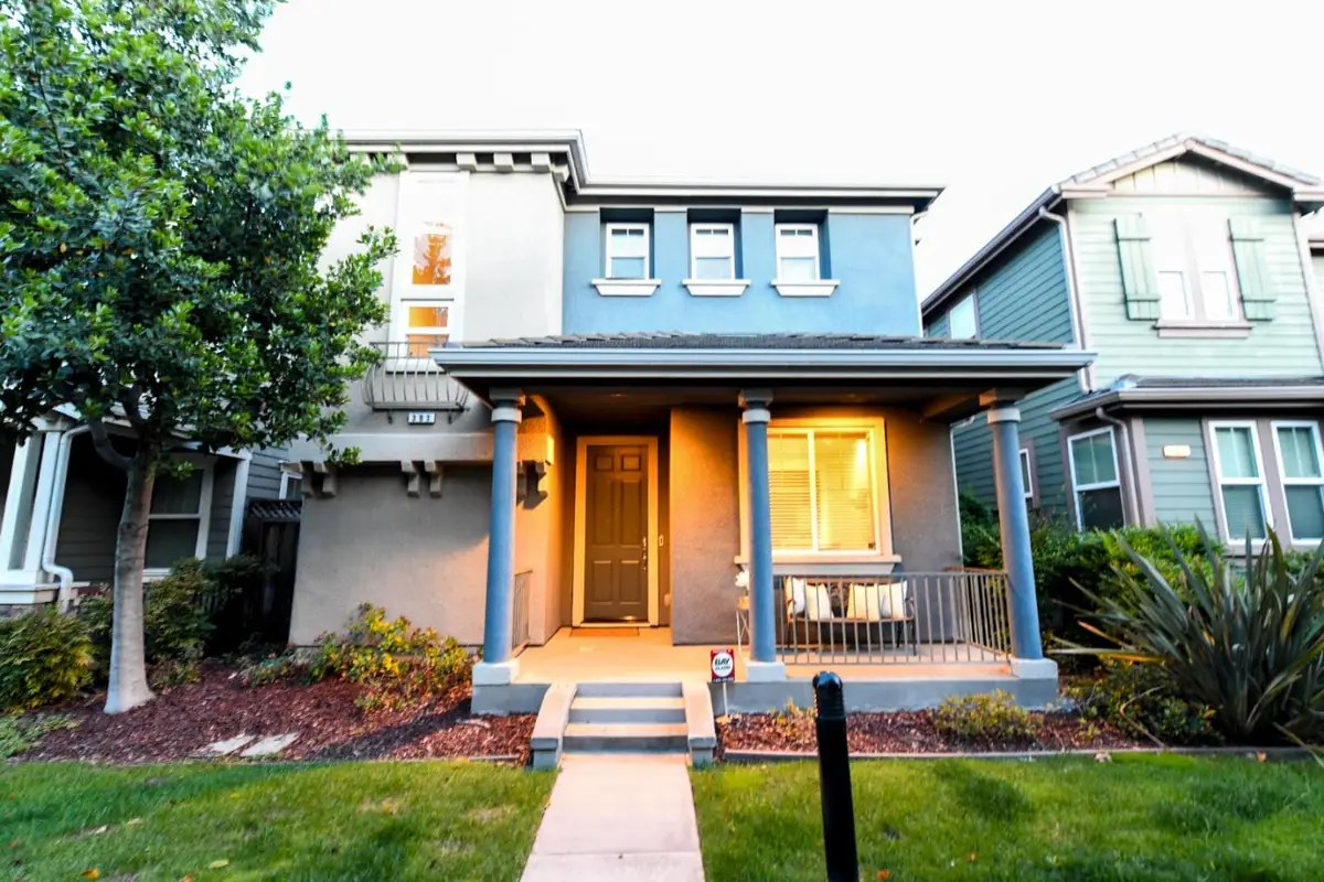 393 Rayos Del Sol Drive, San Jose, CA 95116 - #1