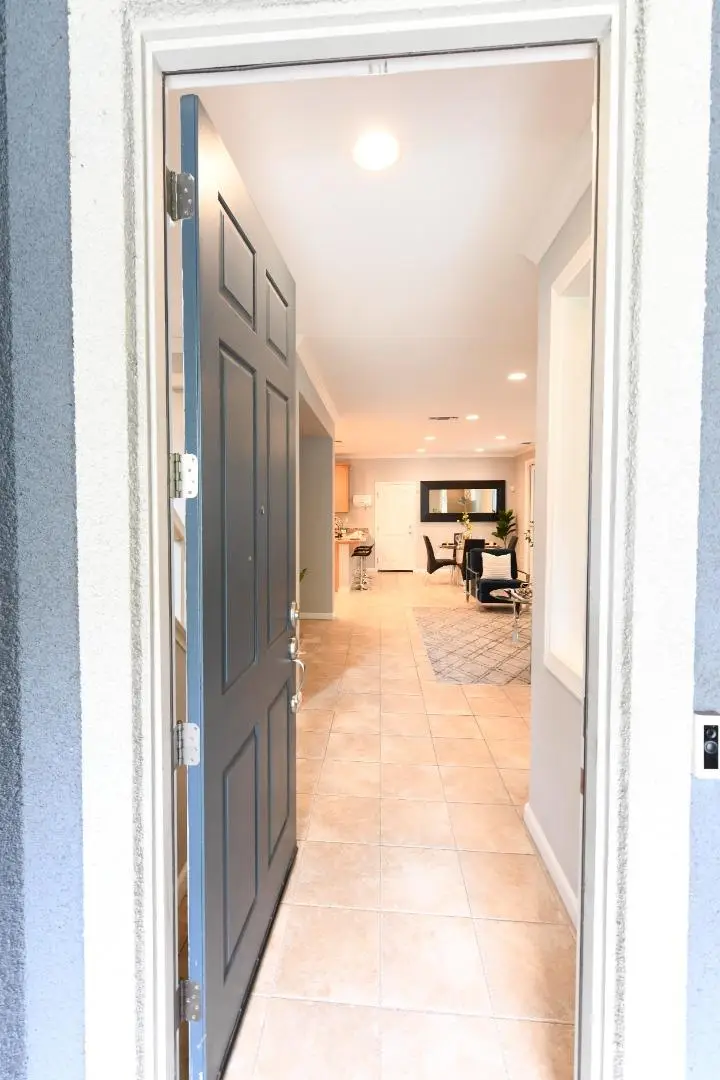393 Rayos Del Sol Drive, San Jose, CA 95116 - #2