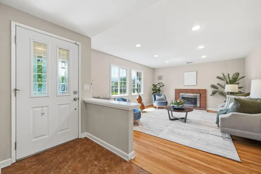 1299 Weathersfield Way, San Jose, CA 95118 - #3
