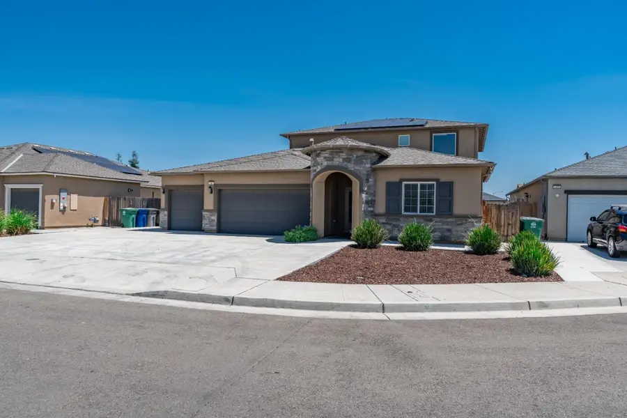 1381 Riverbank Drive, Madera, CA 93637 - #3