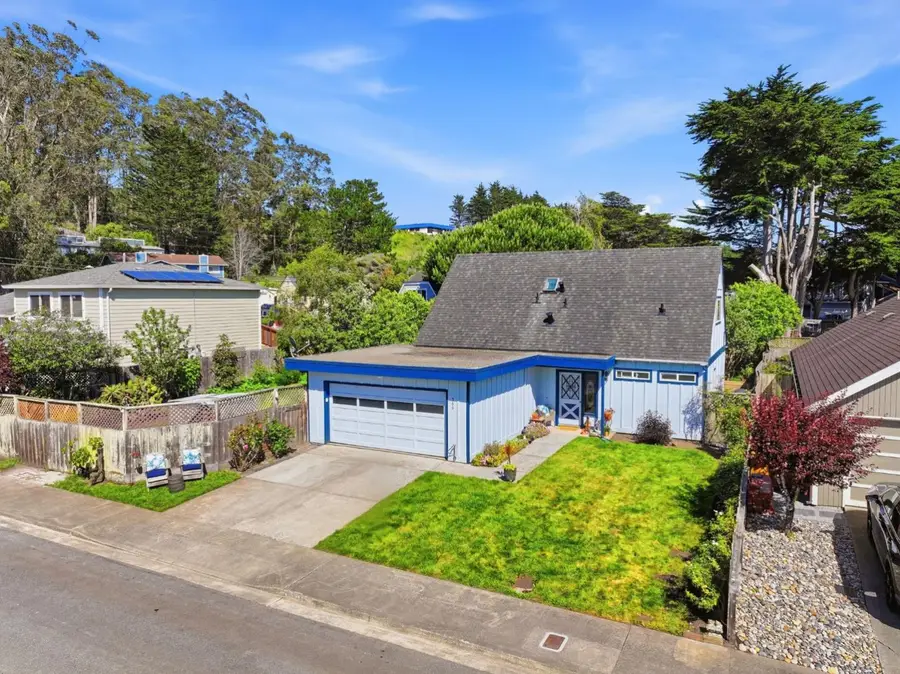 560 Terrace Avenue, Moss Beach, CA 94038 - #2