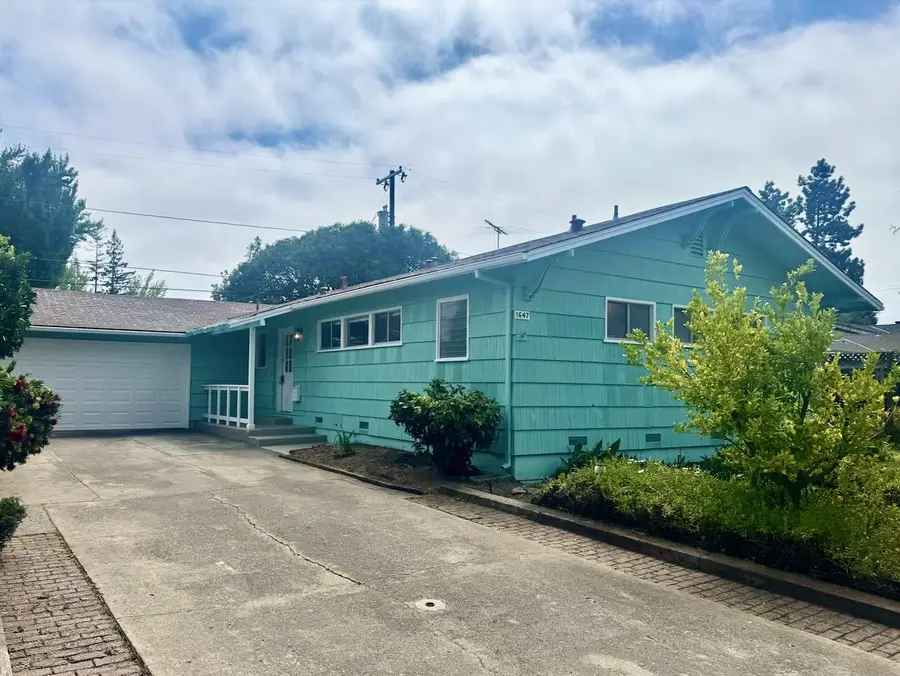 1647 Nilda Avenue, Mountain View, CA 94040 - #2