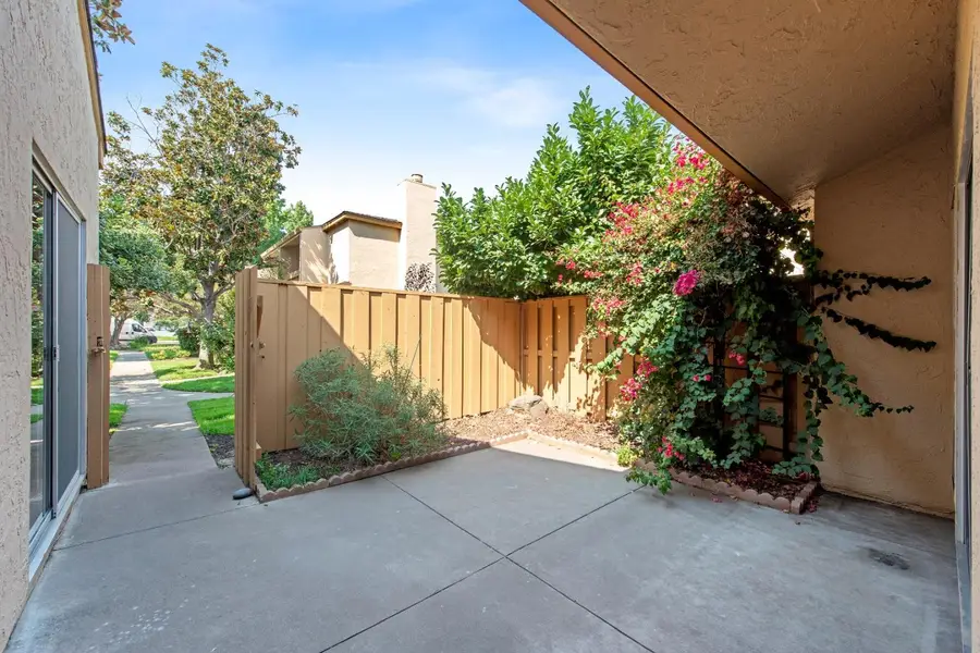 125 Connemara Way #22, Sunnyvale, CA 94087 - #3