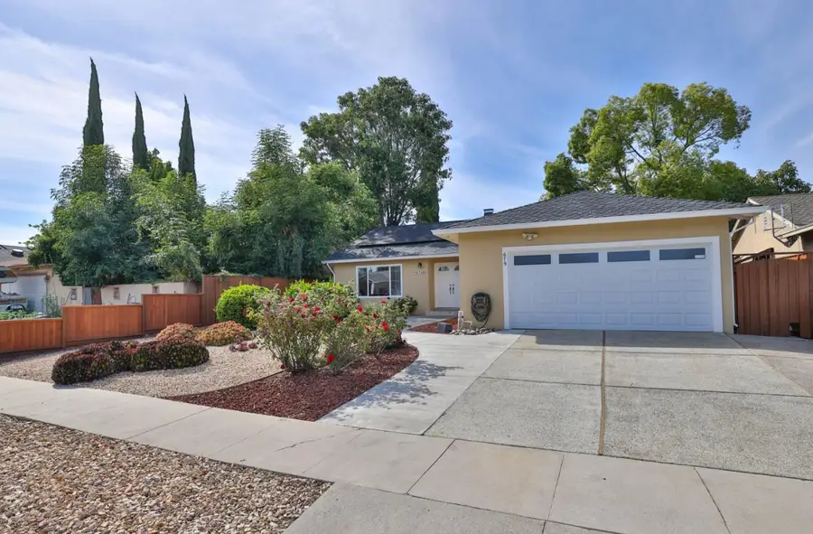 679 Meadow Creek Drive, San Jose, CA 95136 - #2