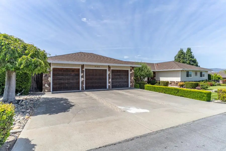 747 Ridgemark Drive, Hollister, CA 95023 - #3