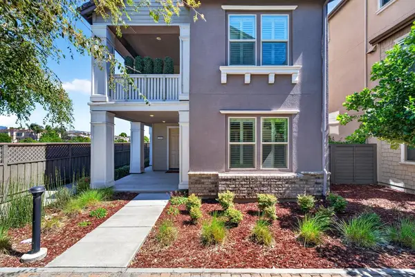 1580 Hidden Creek Lane, Milpitas, CA 95035