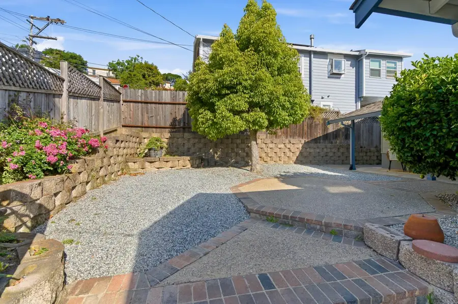 484 Monterey Street, Brisbane, CA 94005 - #2