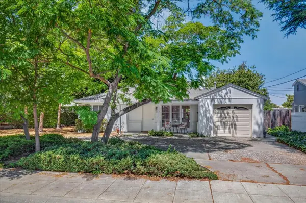 3991 Sutherland Drive, Palo Alto, CA 94303