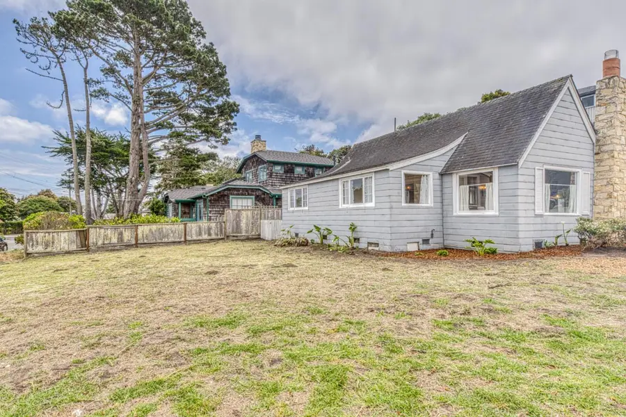 195 Cedar Street, Pacific Grove, CA 93950 - #2