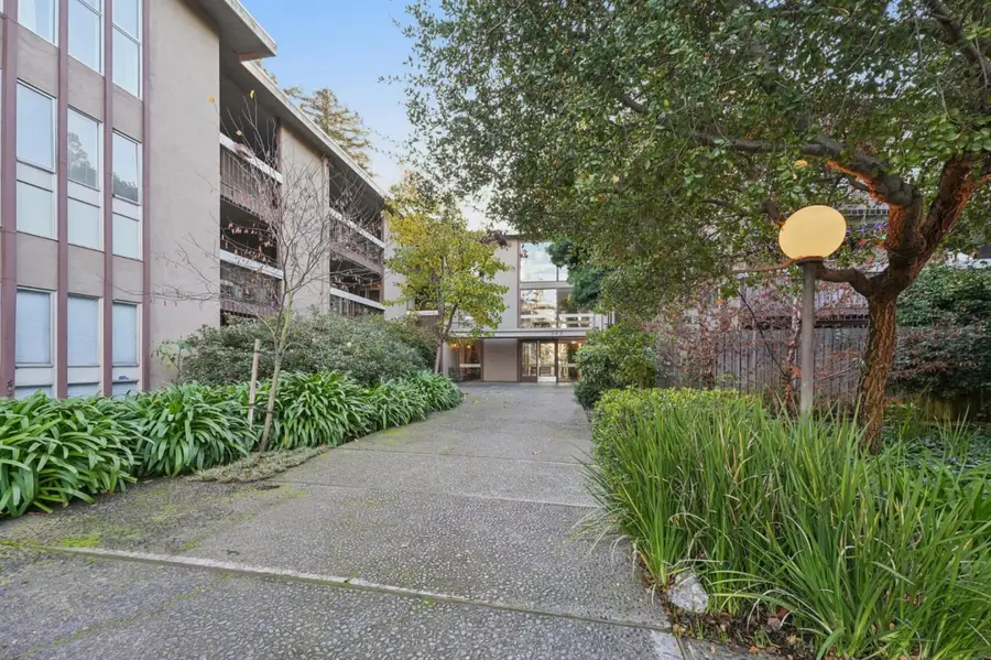 323 Monte Vista Avenue #203, Oakland, CA 94611 - #2