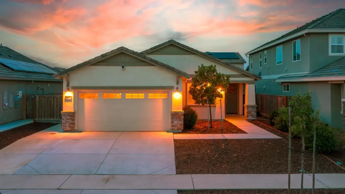 9584 Del Seis Drive, Sacramento, CA 95829 - #1