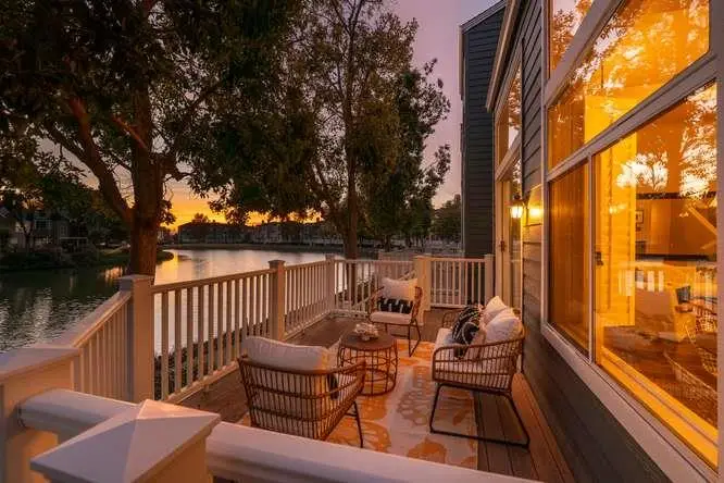 851 Columbia, Redwood City, CA 94065 - #1